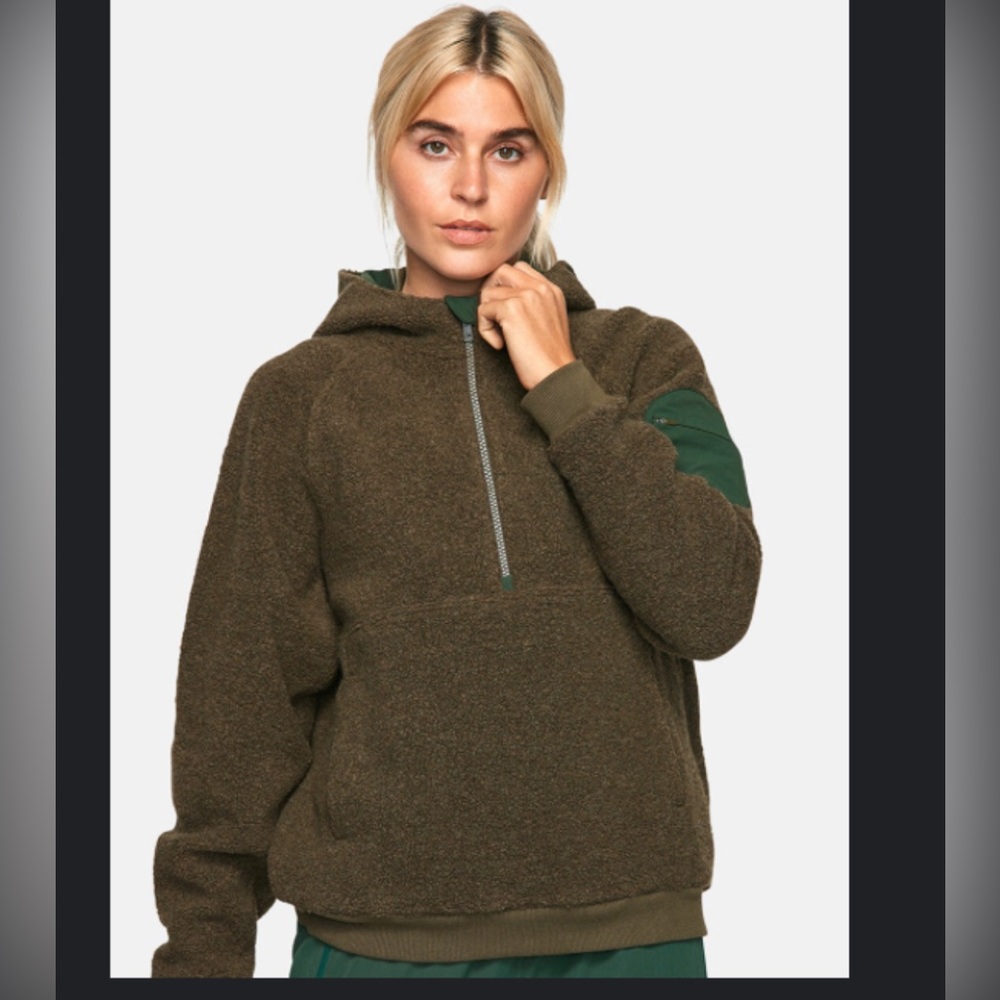 EUC OutdoorVoices MegaFleece HalfZip Hoodie in olive green DISCONTINUED STYLE!